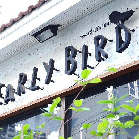 Early Bird Hostel Ayutthaya Екстер'єр фото