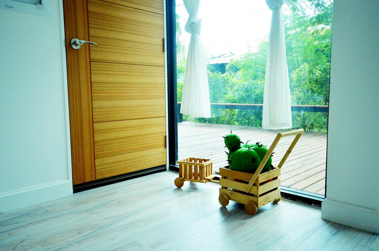 Early Bird Hostel Ayutthaya Екстер'єр фото